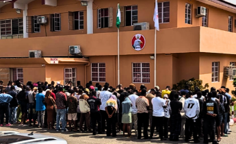 EFCC Arrests 120 Suspected Internet Fraudsters, Seizes 26 Vehicles in Lagos.