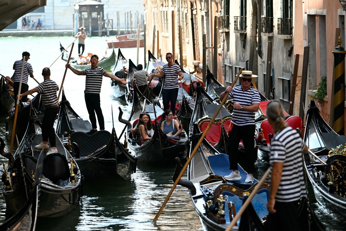 Jeff Bezos’ Lavish Wedding in Venice Draws Backlash from Locals.