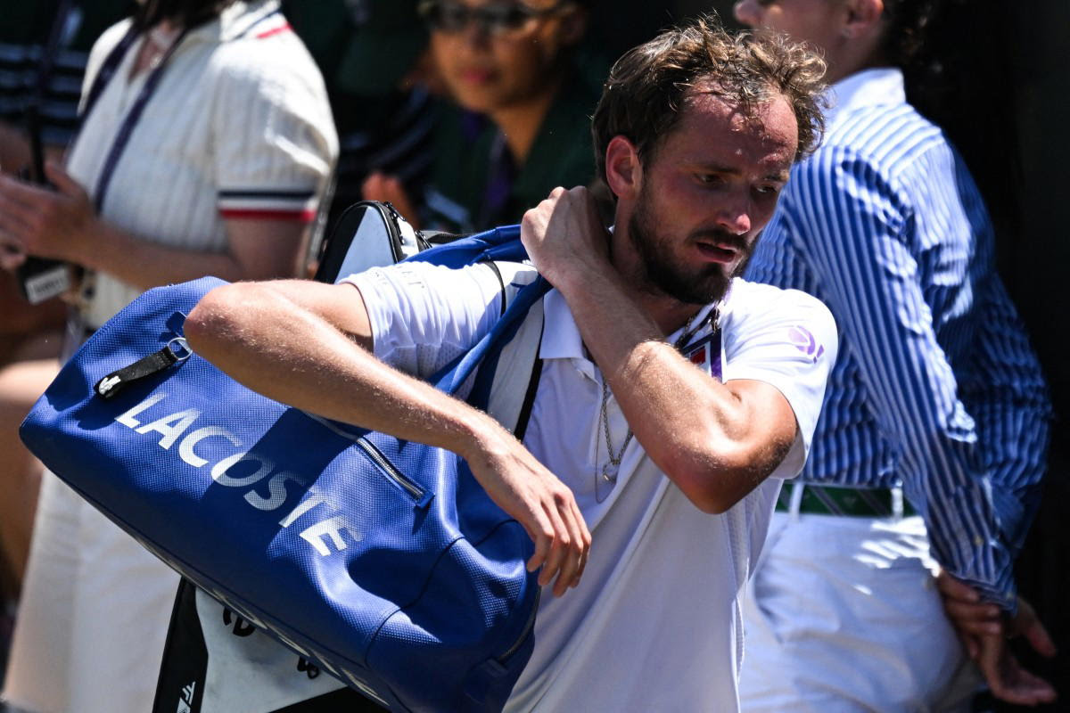 Medvedev suffers surprising early exit at Wimbledon.