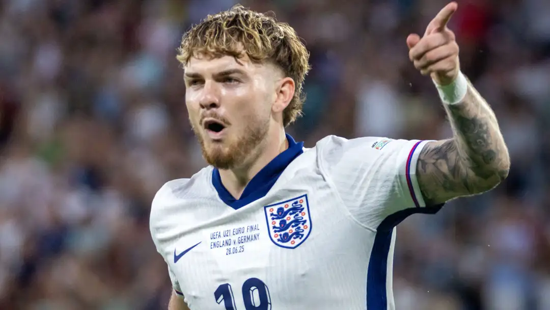 Harvey Elliott Makes Offensive Gesture After England U21 Euro Victory.