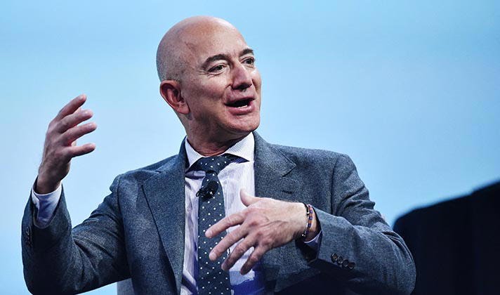 The Wedding That Defied Stereotypes: What Jeff Bezos Taught Us About Love, Judgment, and True Influence.