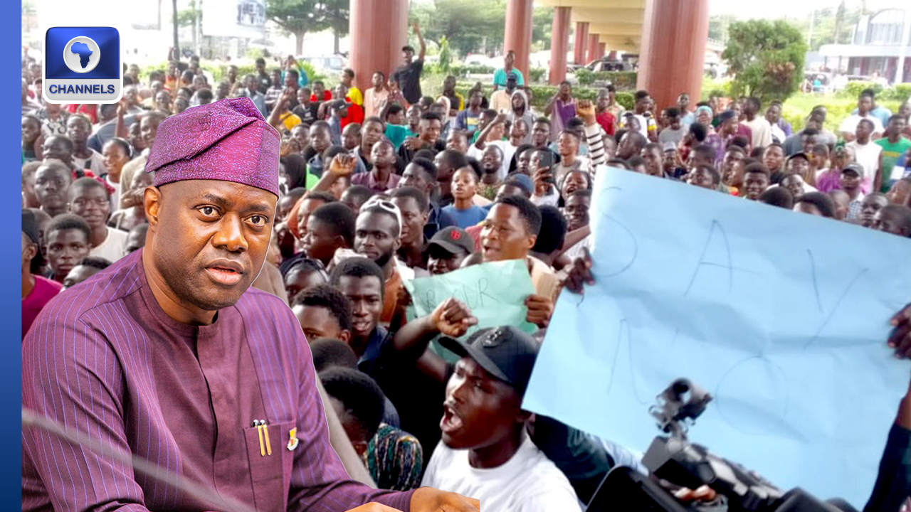 Students Protest Against Renaming of The Polytechnic Ibadan.