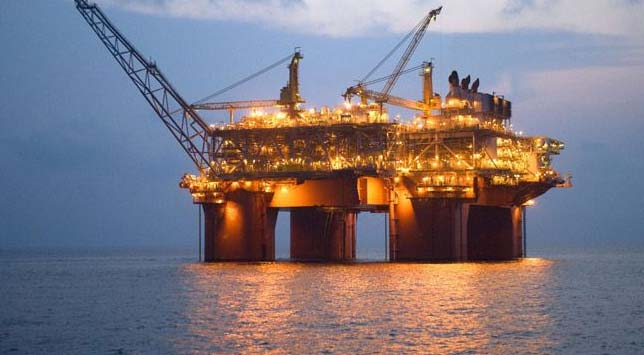 Israel-Iran Conflict Pushes Oil Prices Below $70 — Experts Warn of Future Spike.
